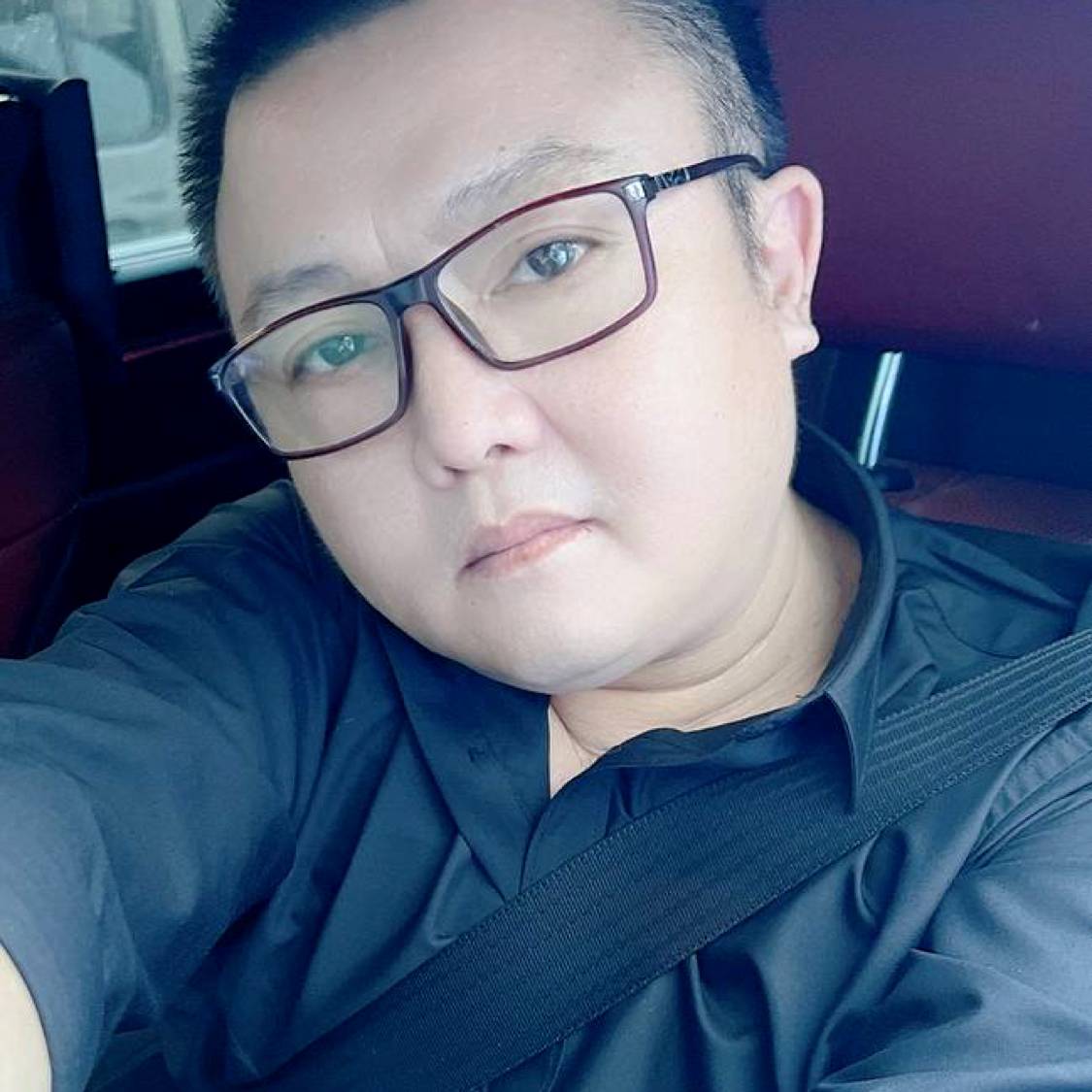 单身大叔的照片