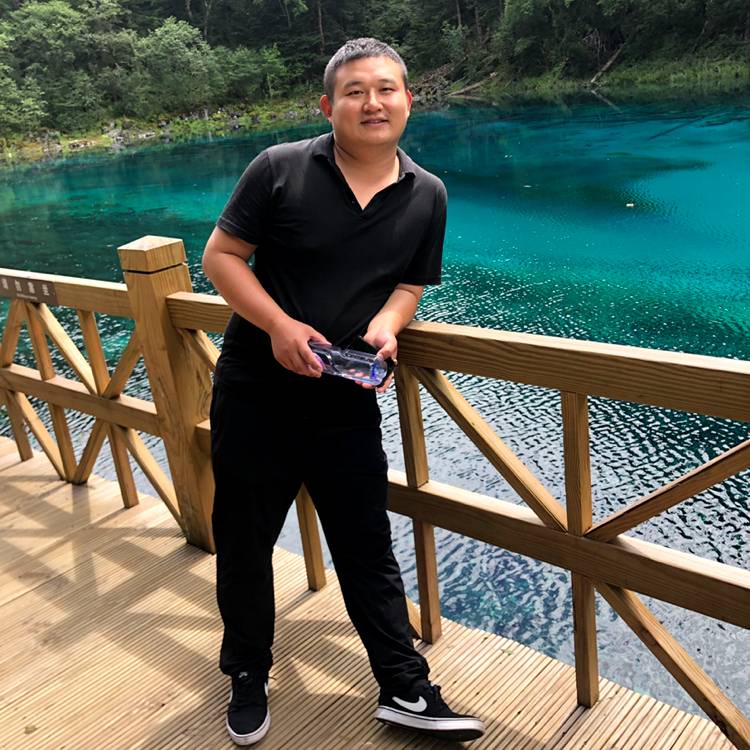 给老子爬的照片