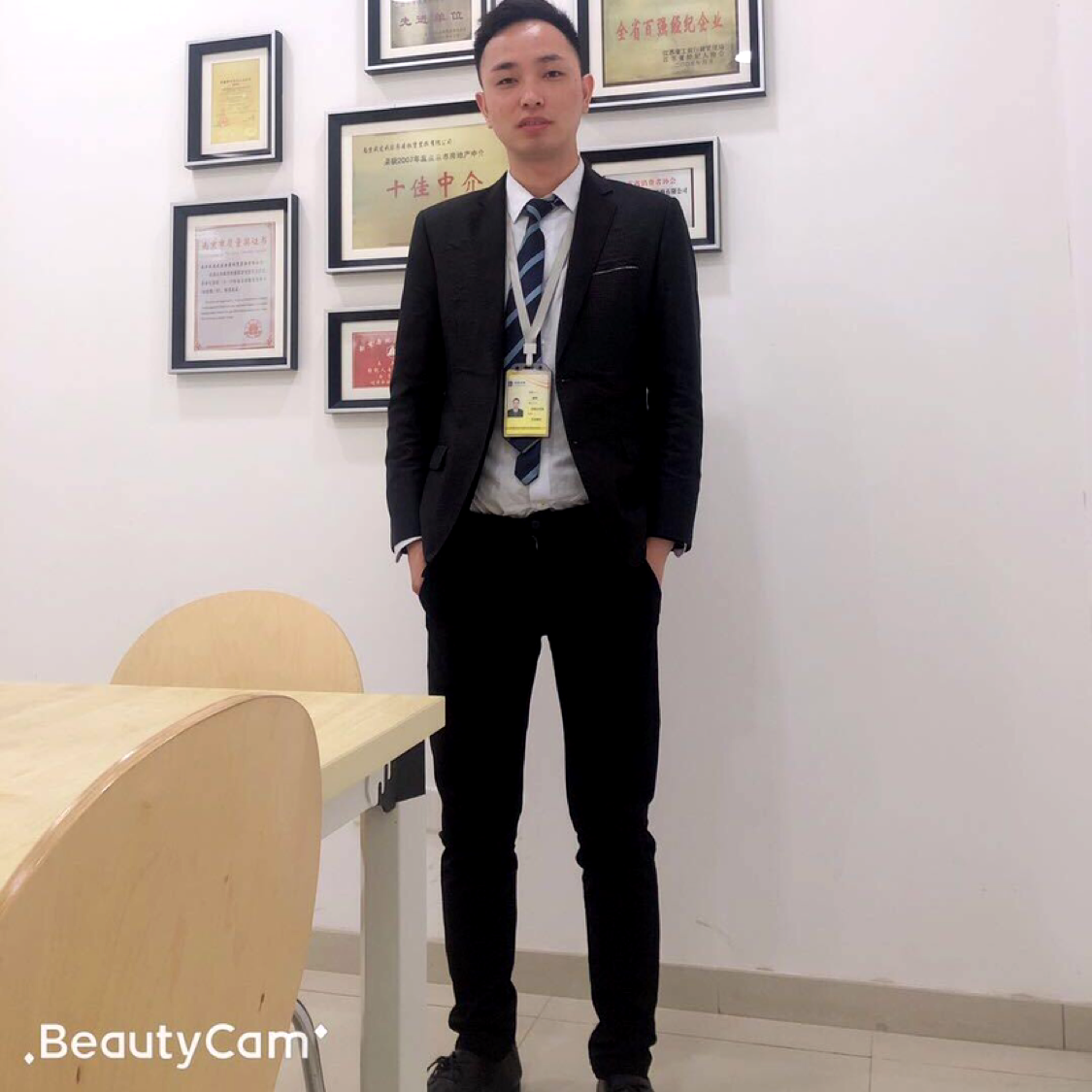 潘pq的照片