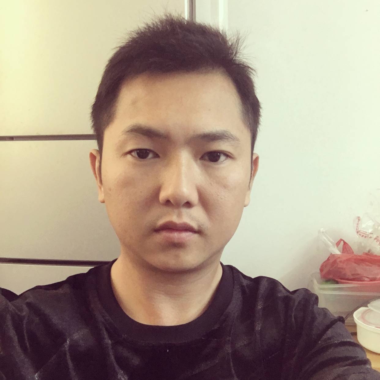 沉默的浩子的照片
