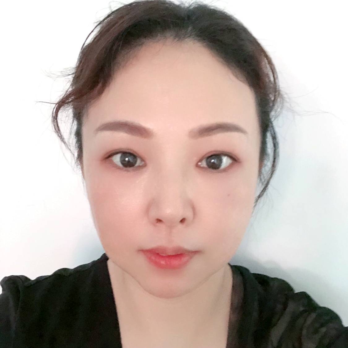 旧颜方灵巧的照片