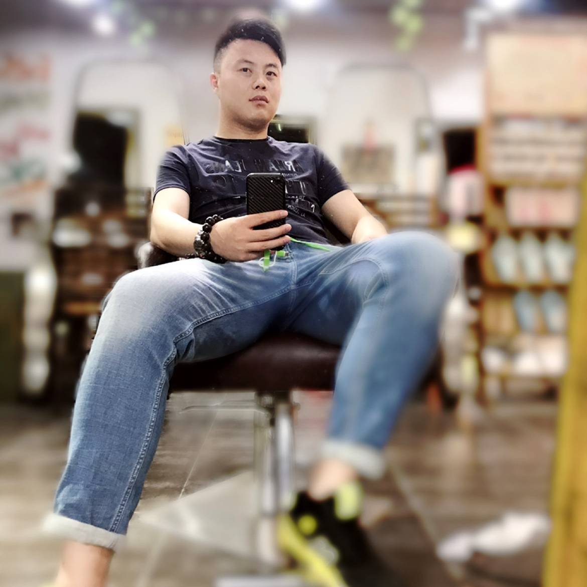 称心有铅笔的照片