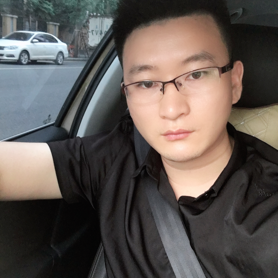 恭候佳缘的照片