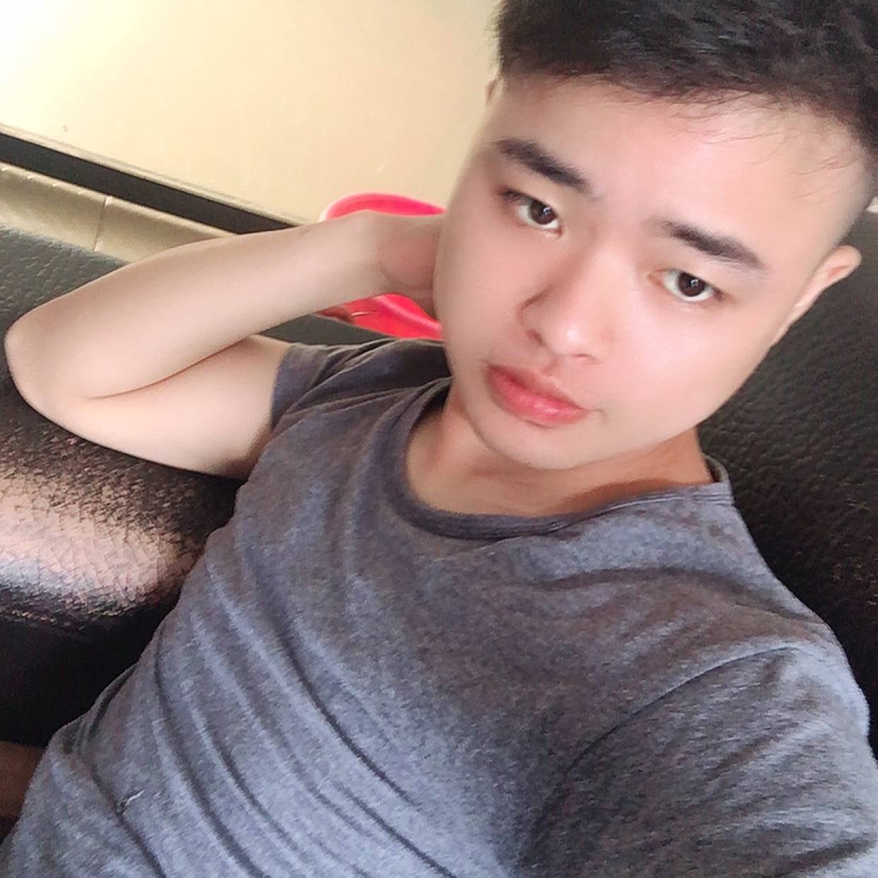 帅气的男孩子的照片