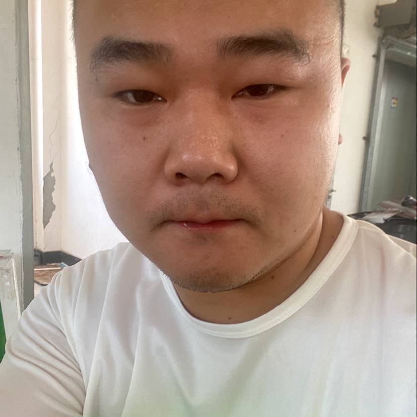 明媚向蜗牛的照片