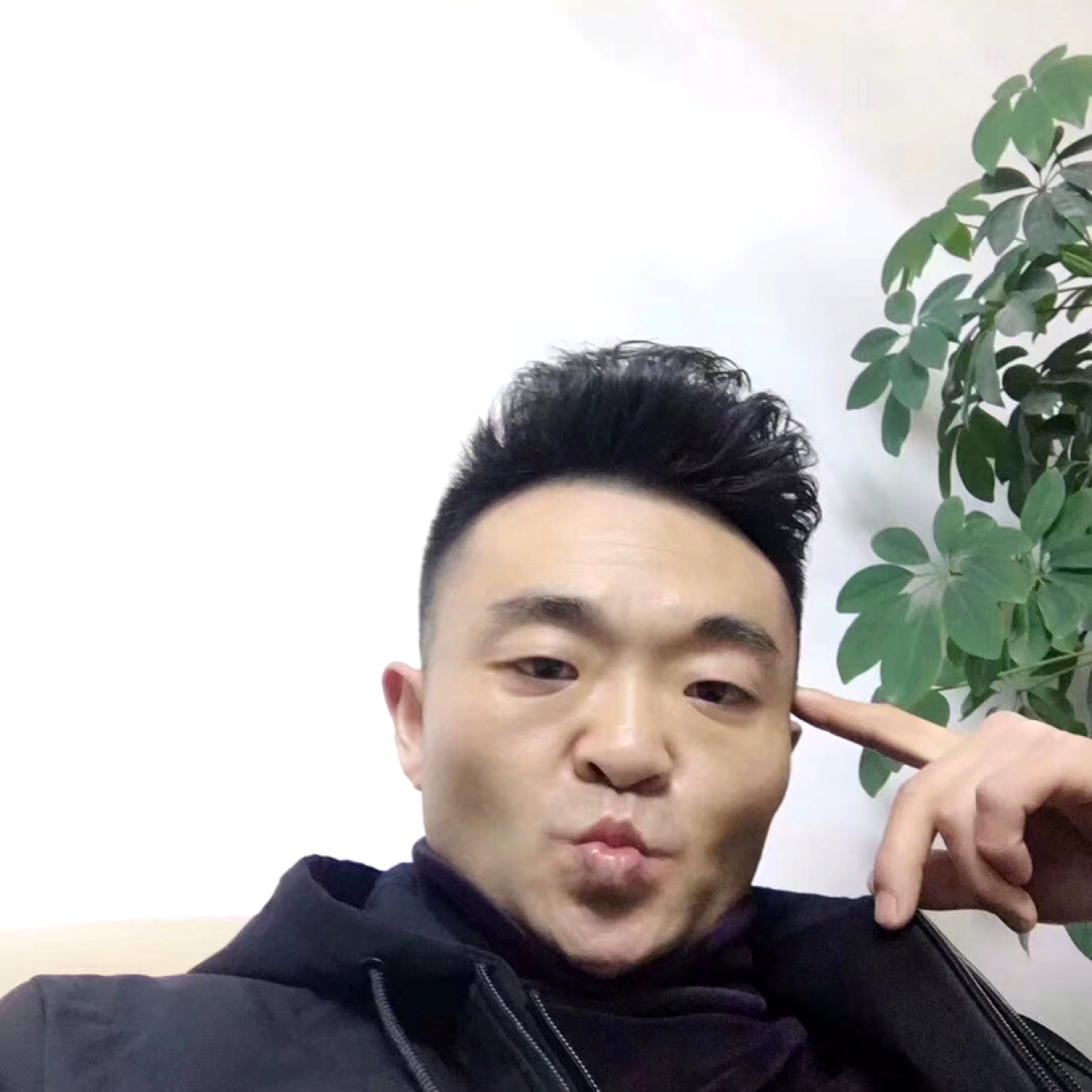 wj不忘初心的照片