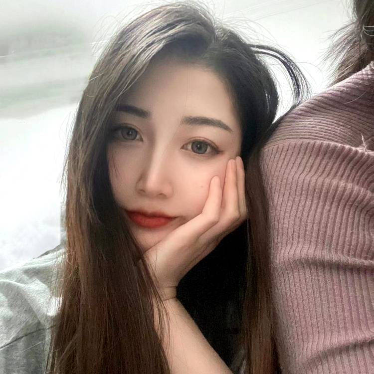 迷人离歌一笑的照片