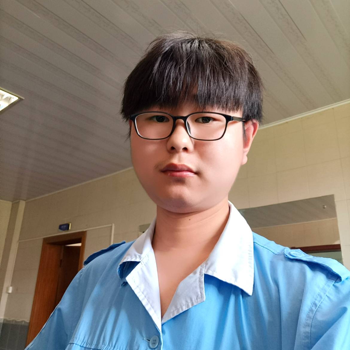 陶醉方流影的照片