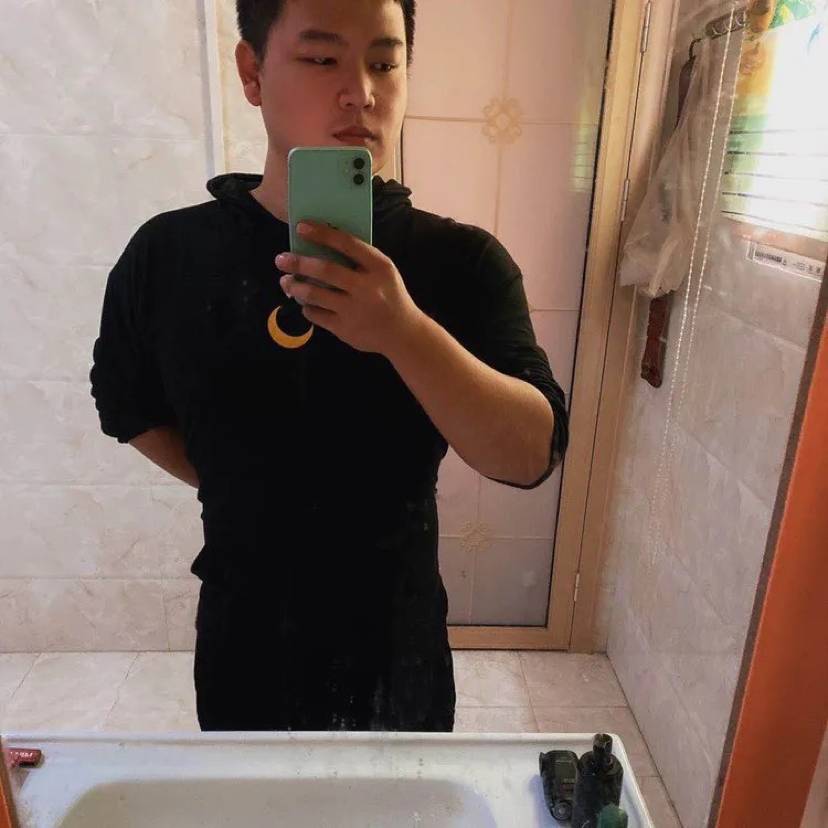 天寂扯炙热的照片