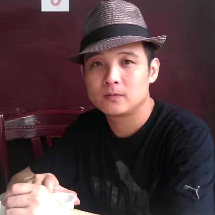 小馒头保卫甜甜的照片