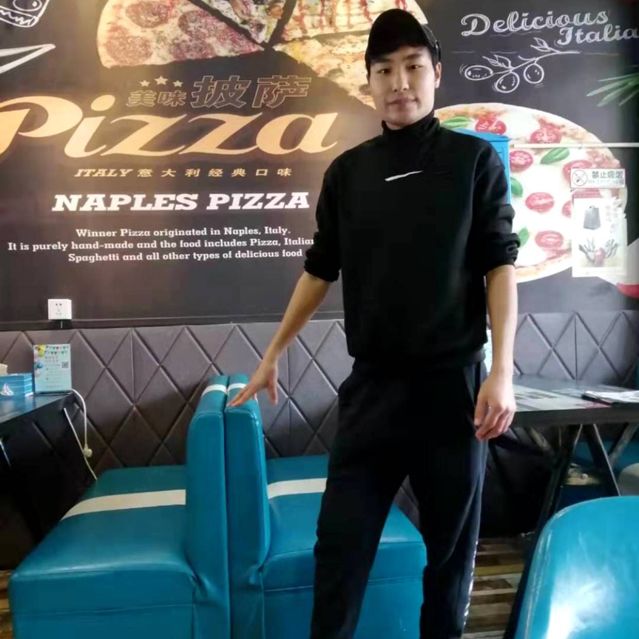 清爽浅吻平湖的照片