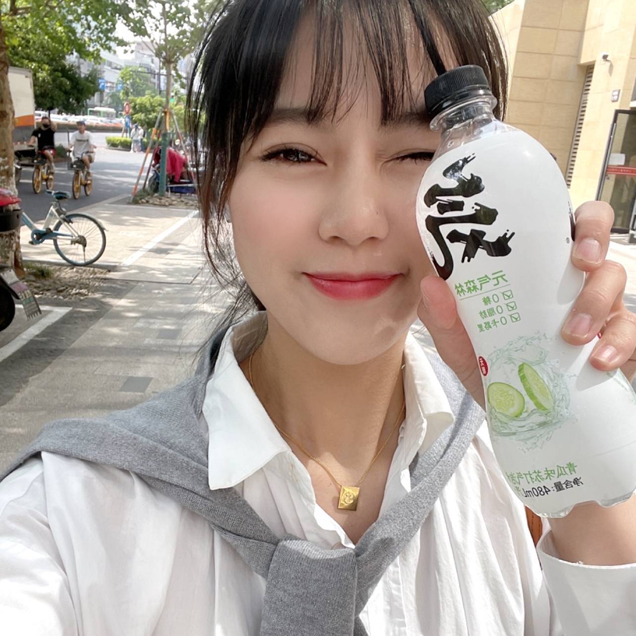 Eve是三岁的照片