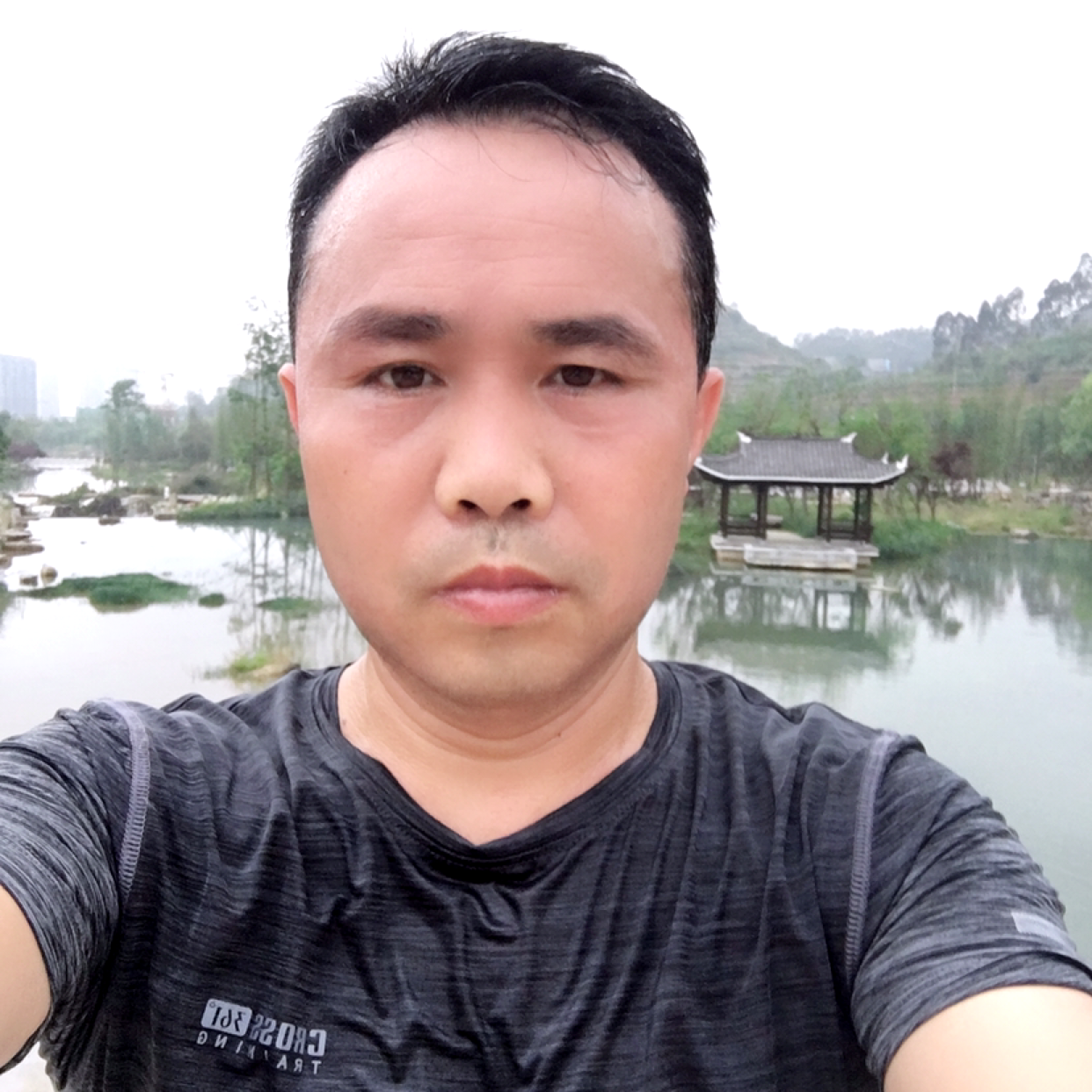 为你一切、一切为的照片