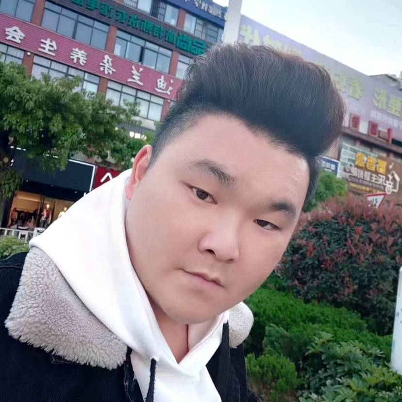 欲望撕扯着人性的照片