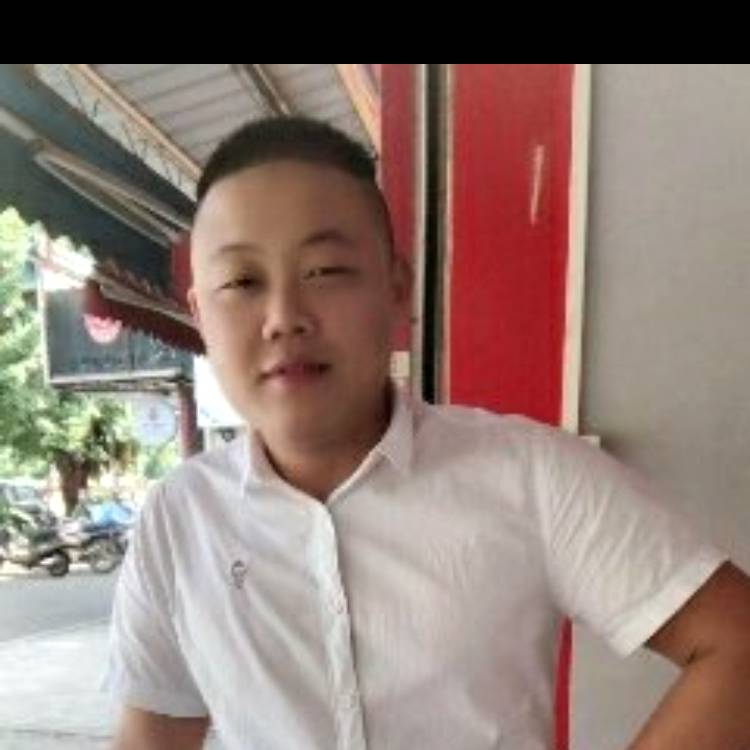 汤其的照片