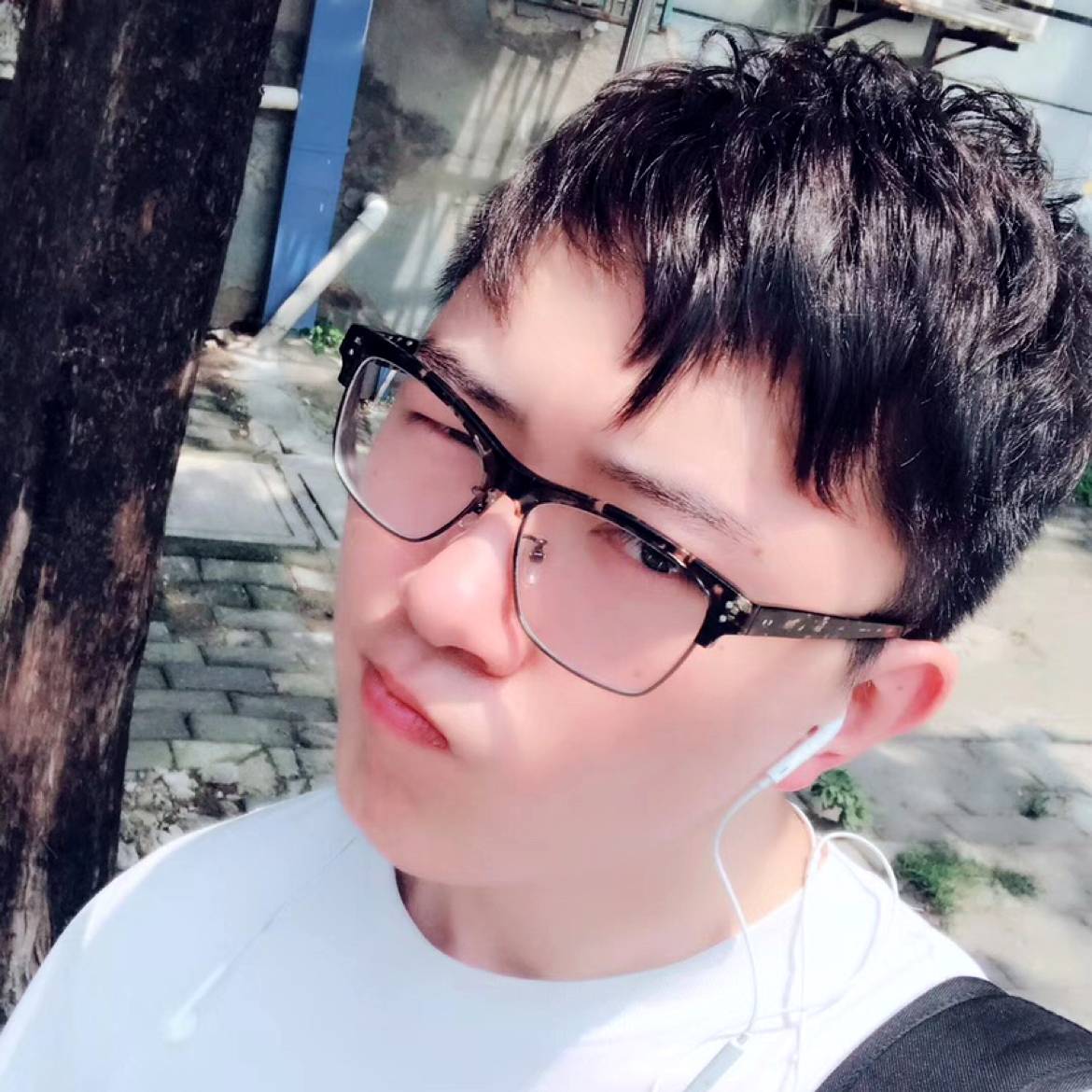 锐雯呀的照片