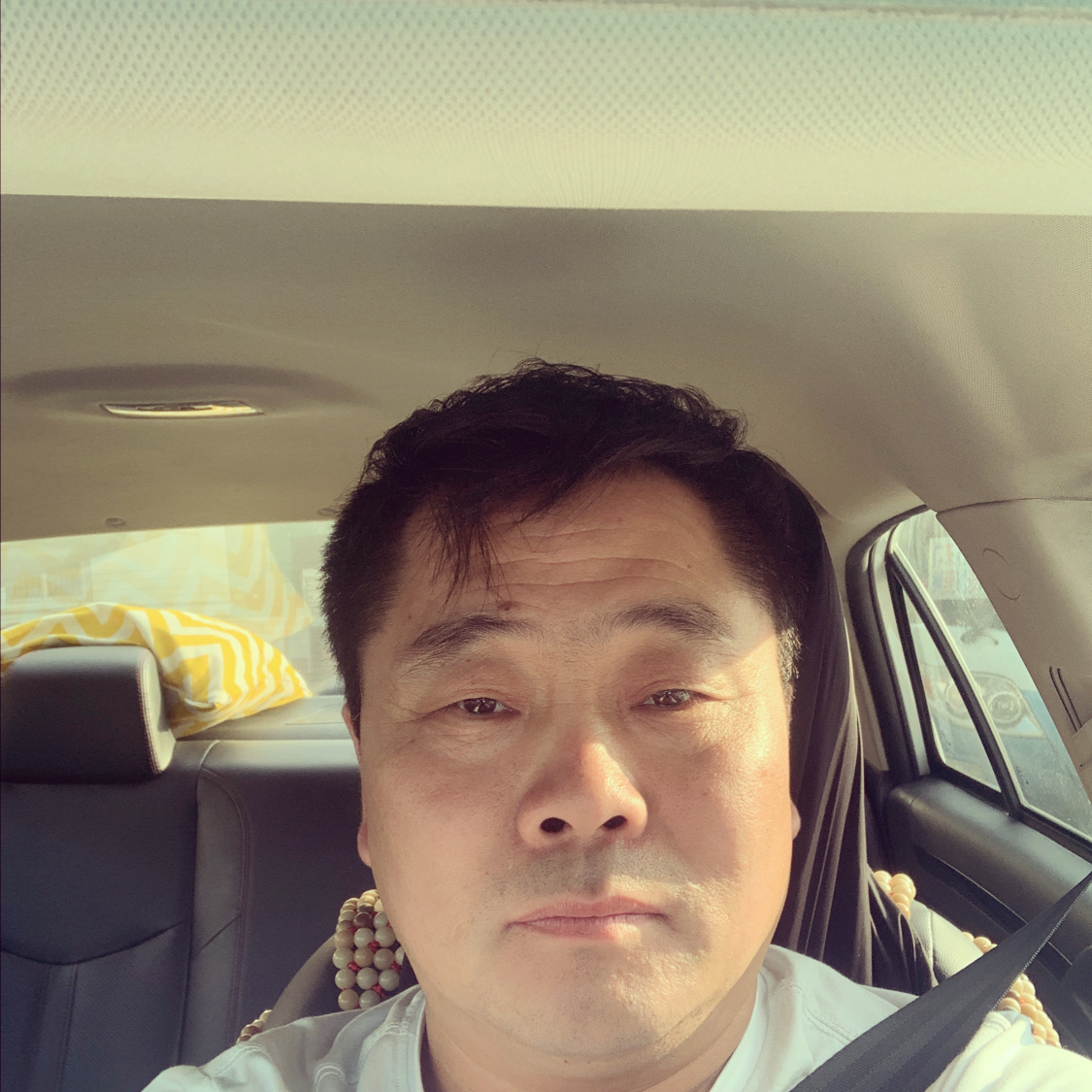 大神泪了彩色的照片