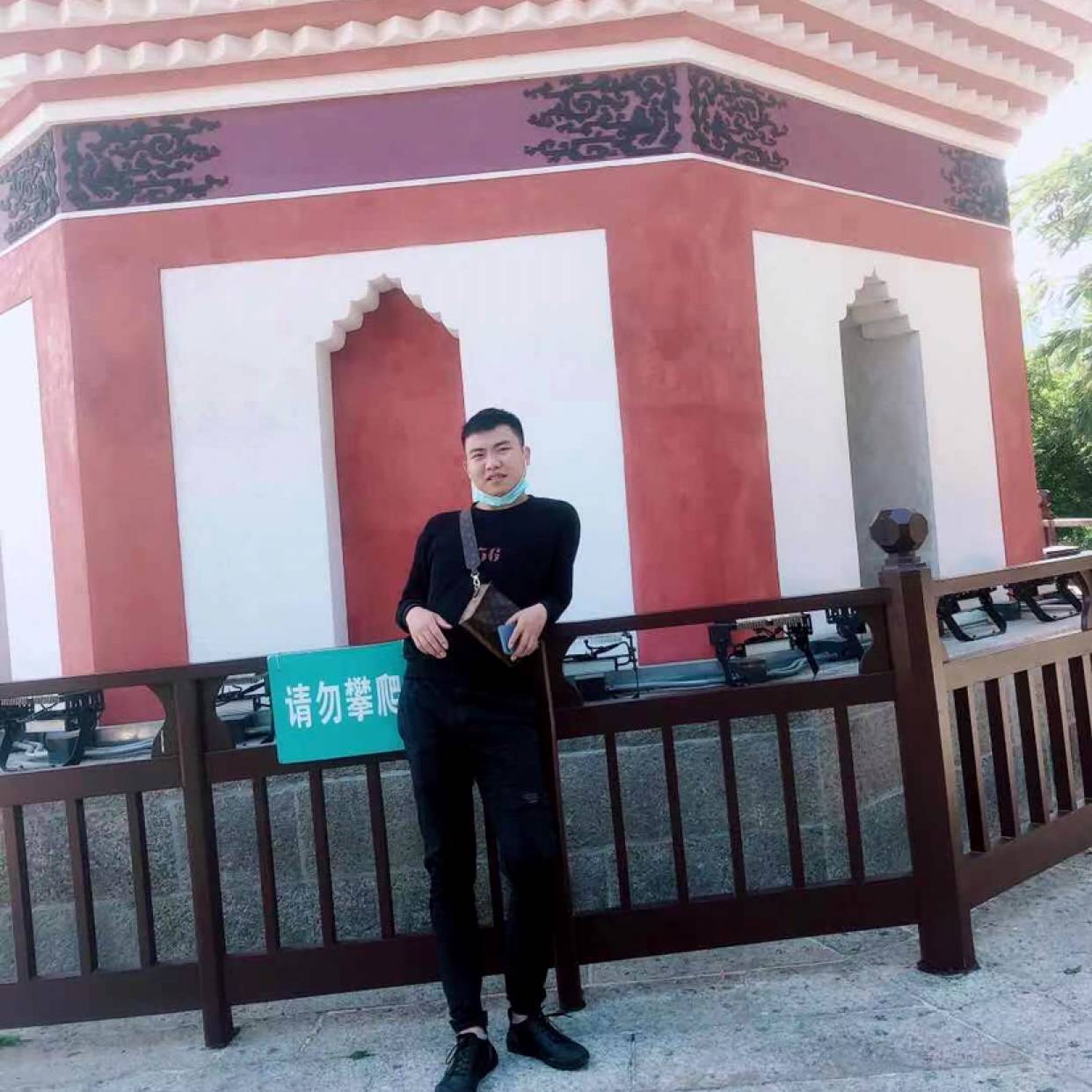 单身小哥哥的照片
