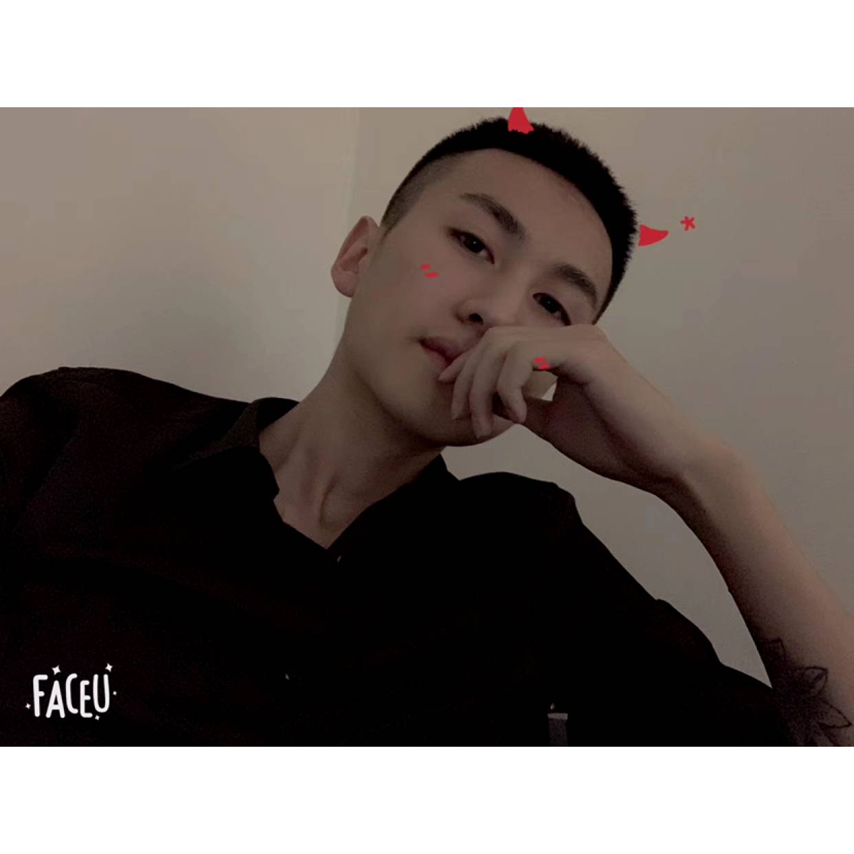 男性朋友的照片