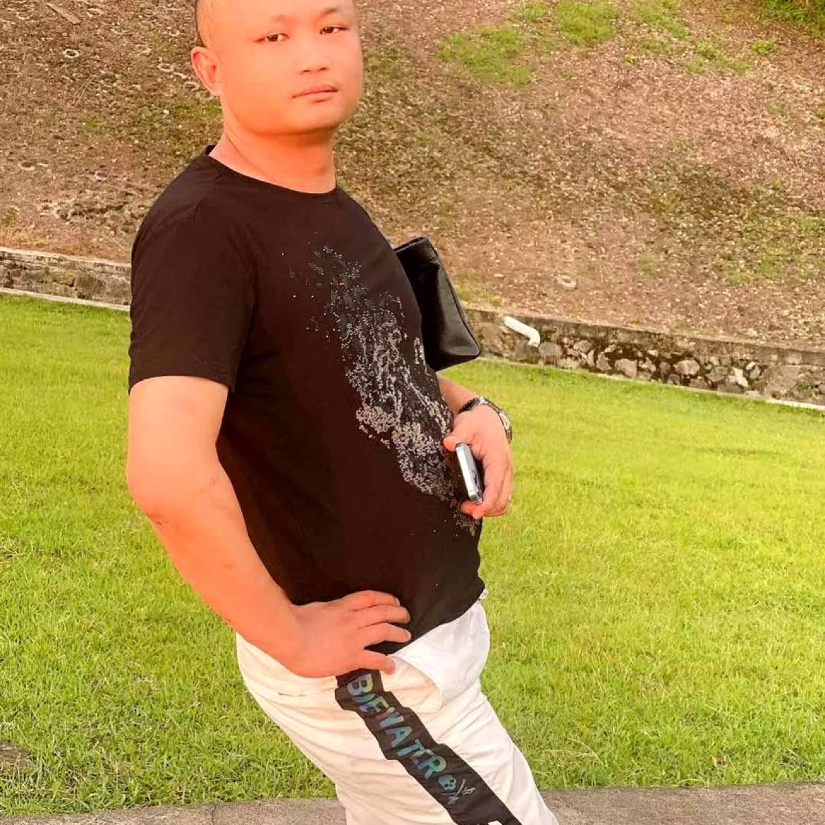 粗心演变西装的照片