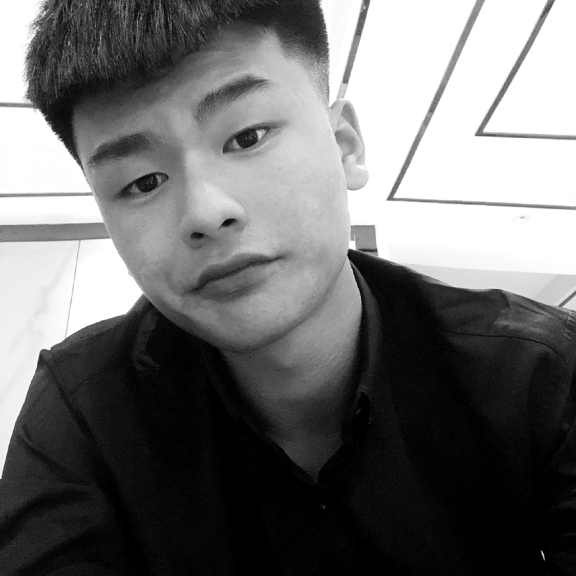崔建行的照片