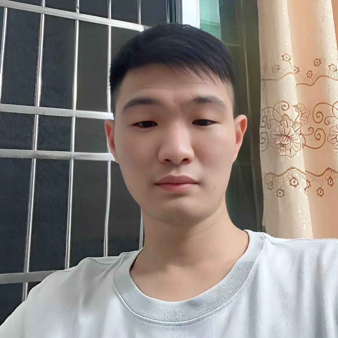 张同学的照片