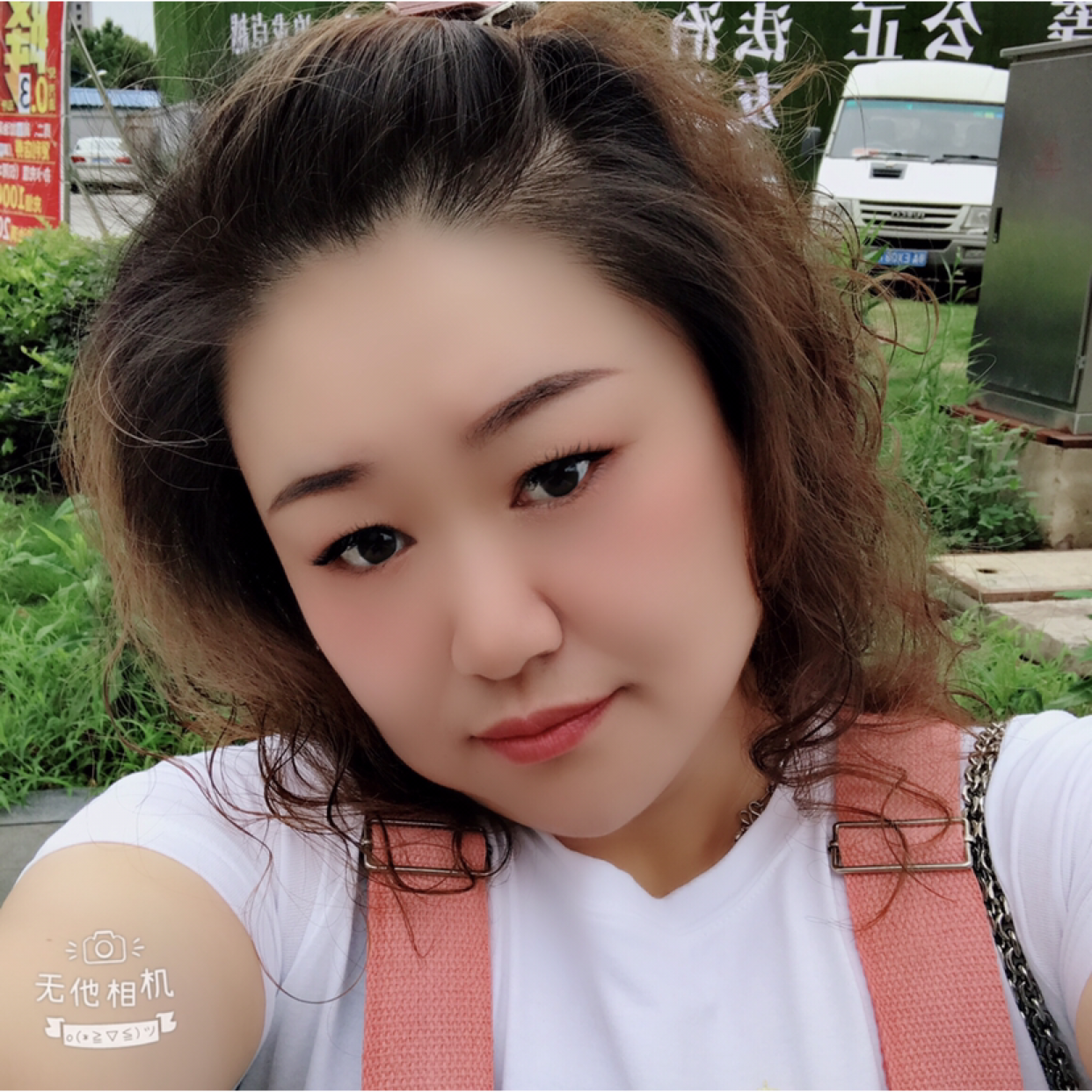 开心的小兔子的照片