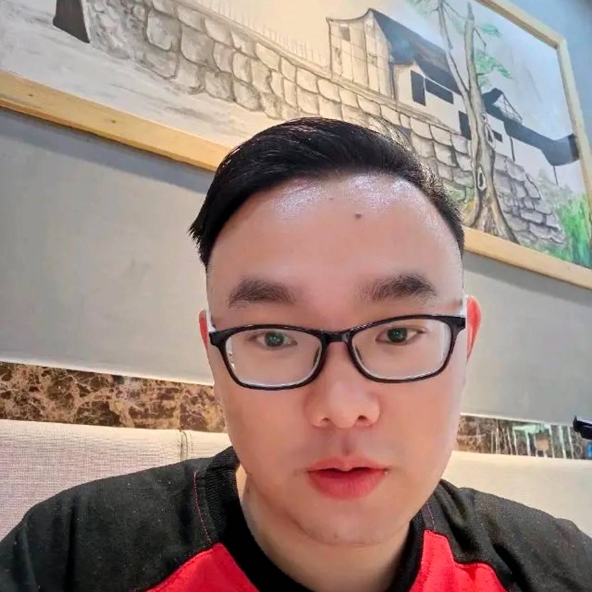 秋颜和轻松的照片