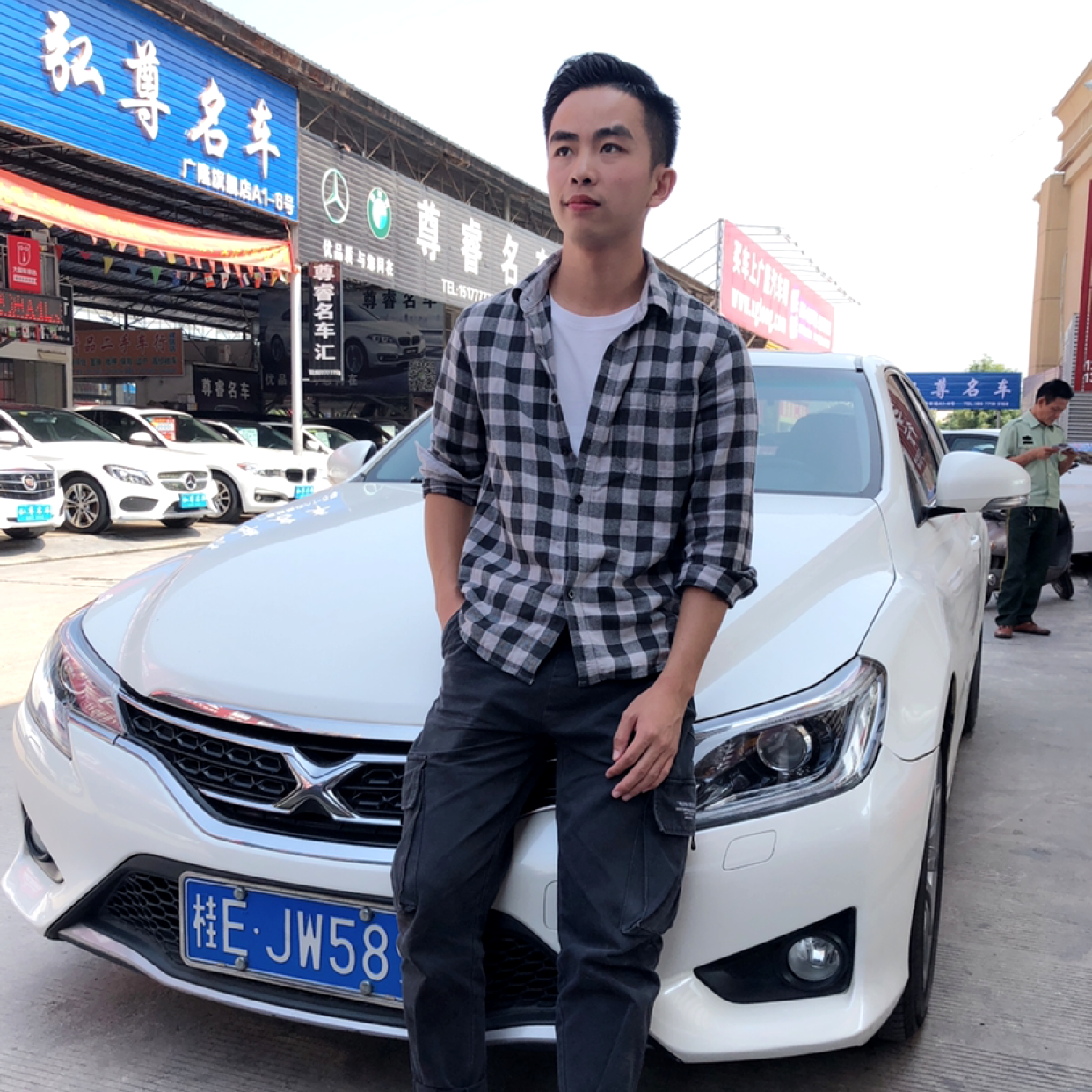 大大大的先生的照片