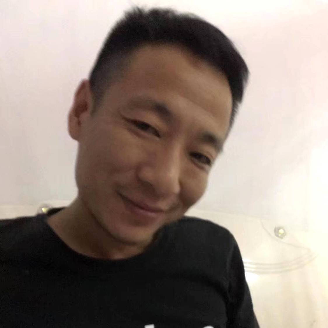 传统打草莓的照片
