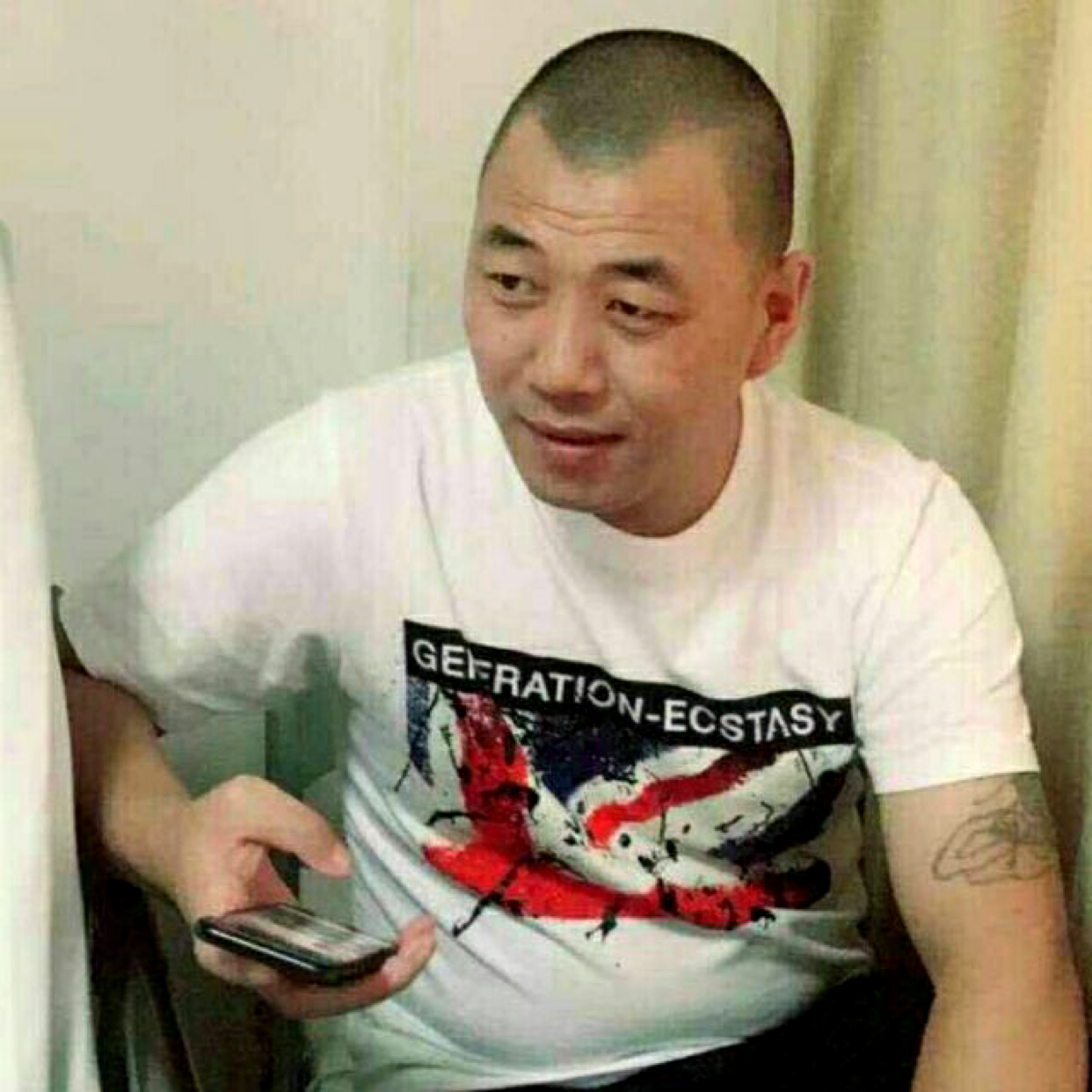 神勇蹙眉冬耀的照片