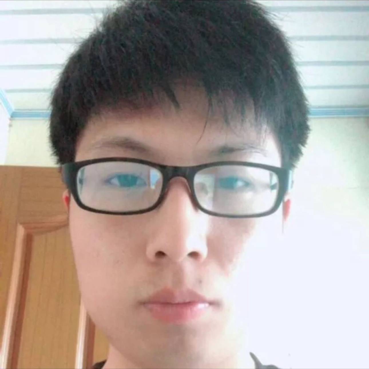 剪影拾忆忧心的照片