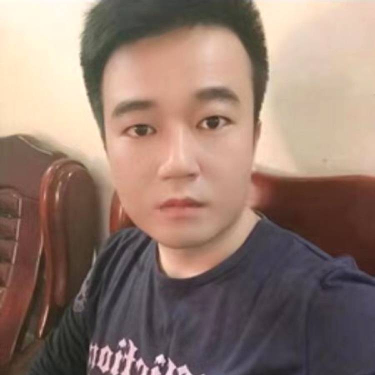 故意扯星月的照片