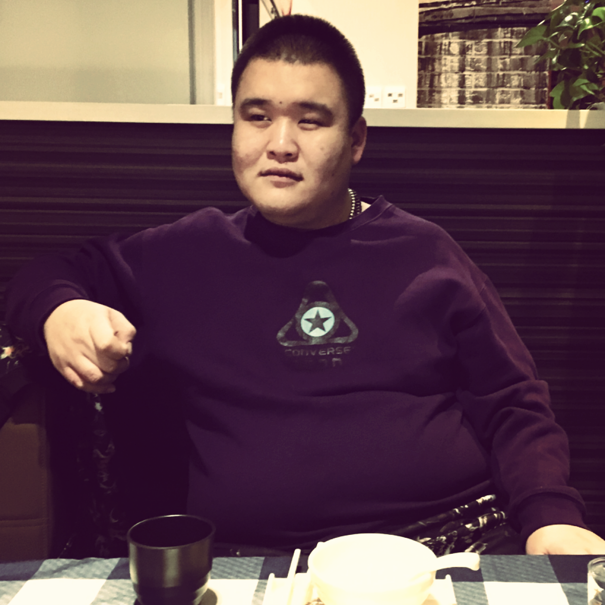 瘦得可怜的胖子的照片