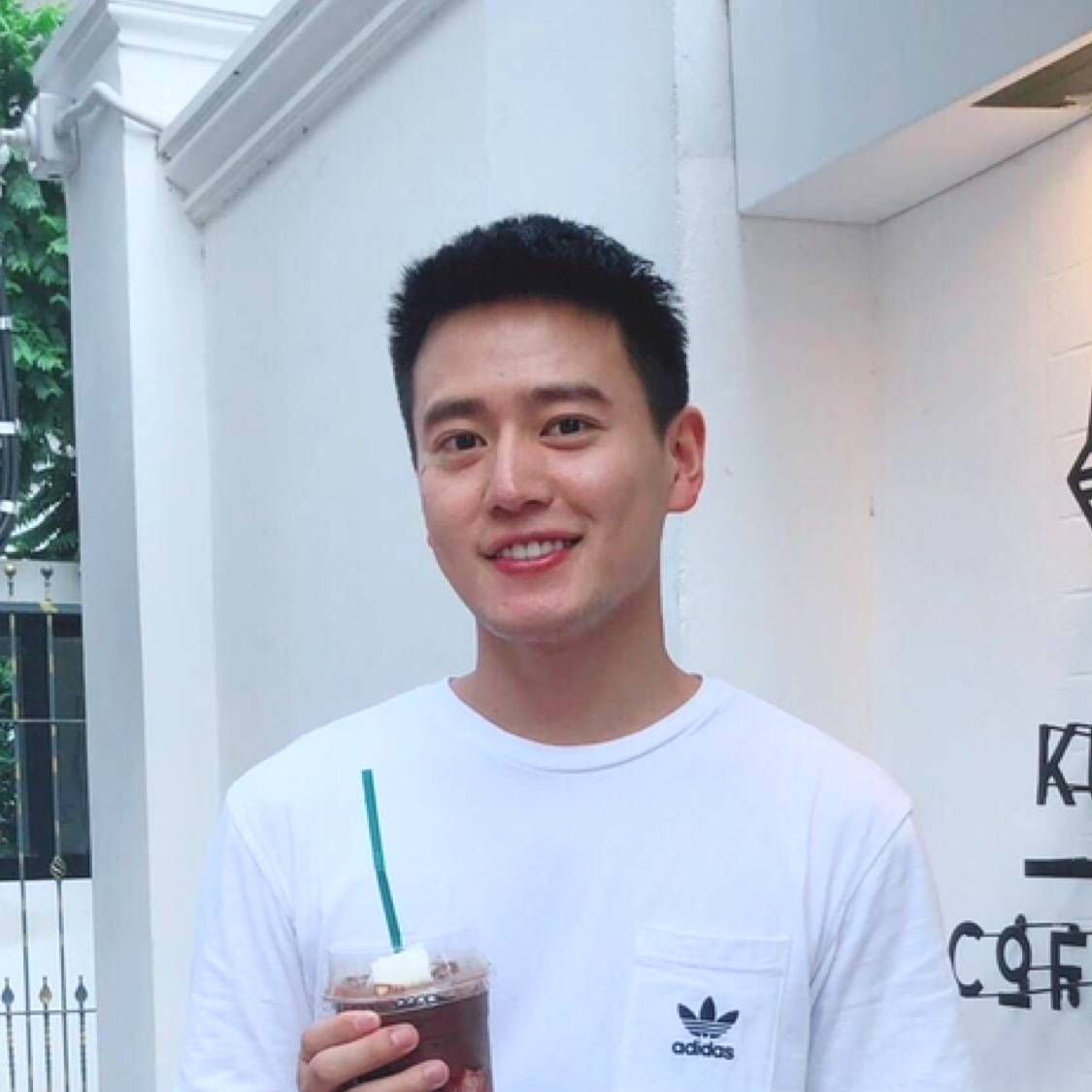 拼搏还半的照片