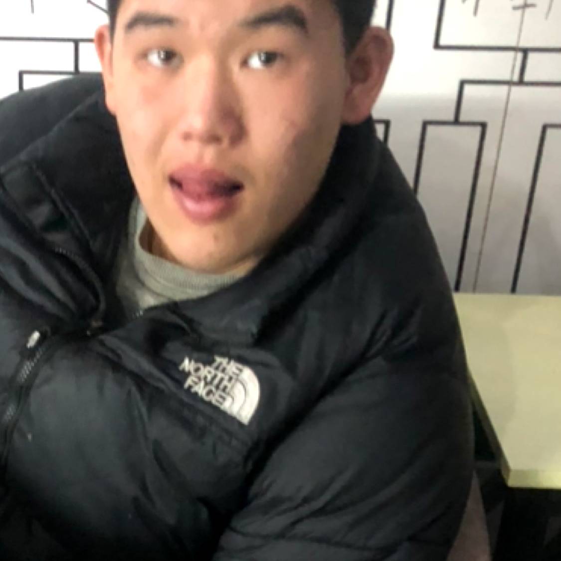 遗留de樱花的照片