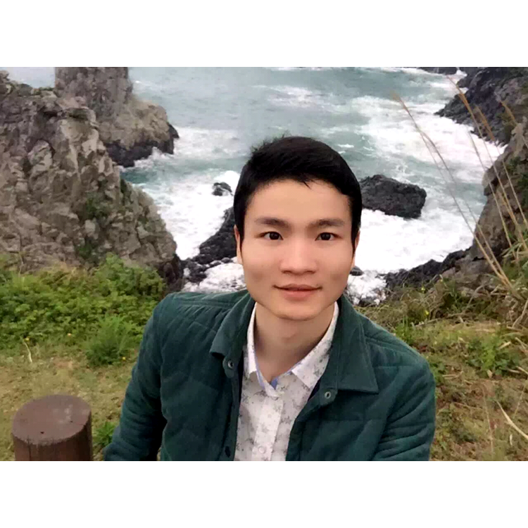 落后还草莓的照片