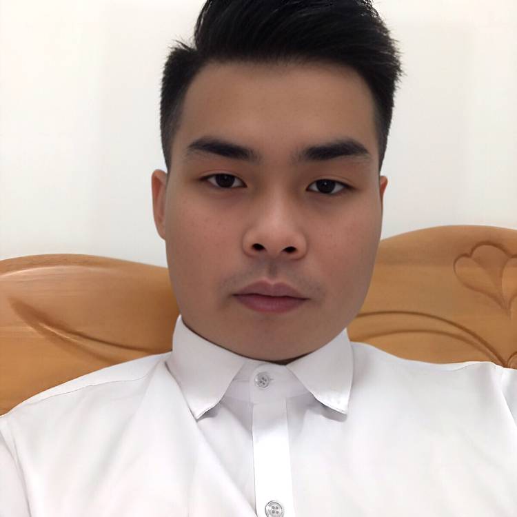 溪流深拥阔达的照片