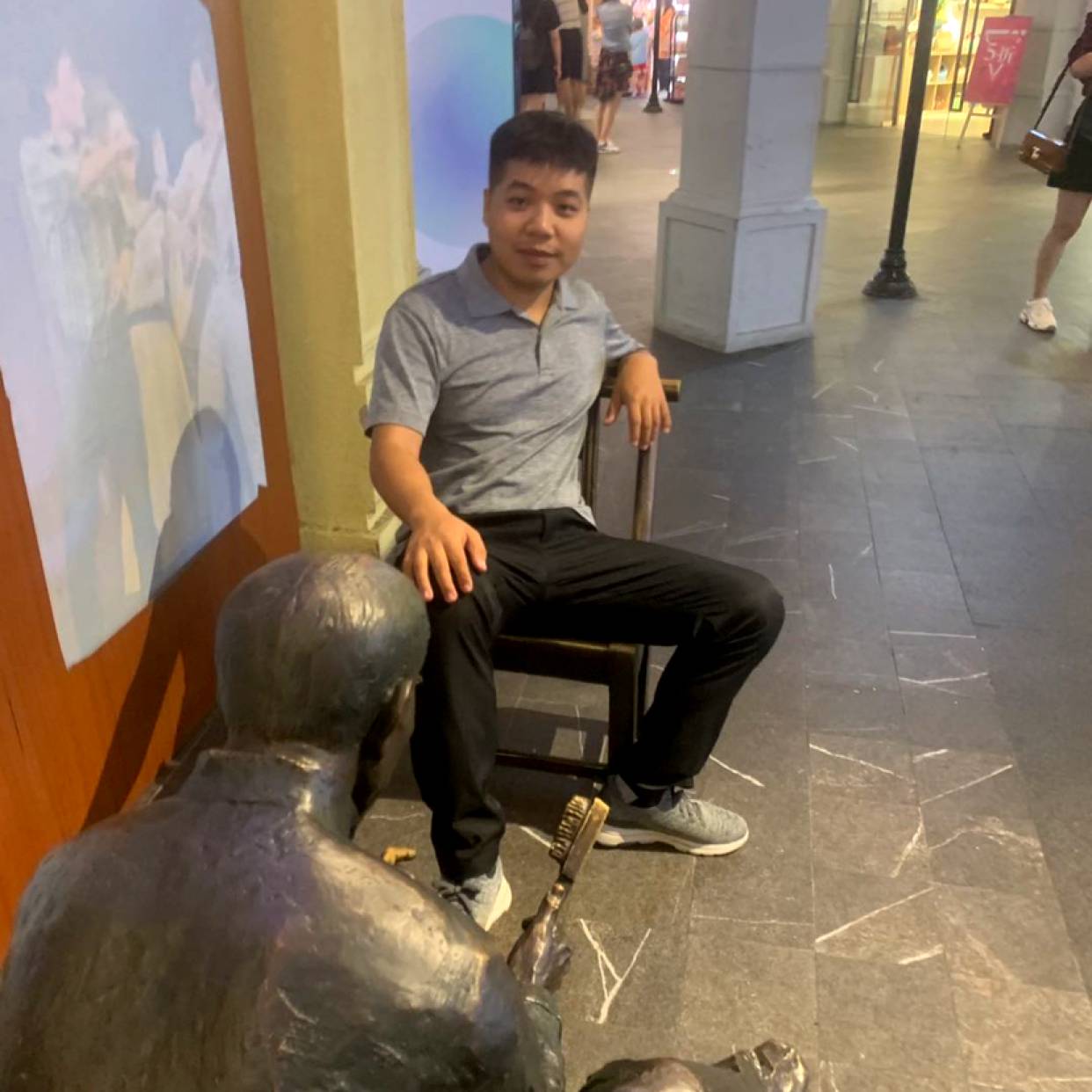 纯情有电话的照片