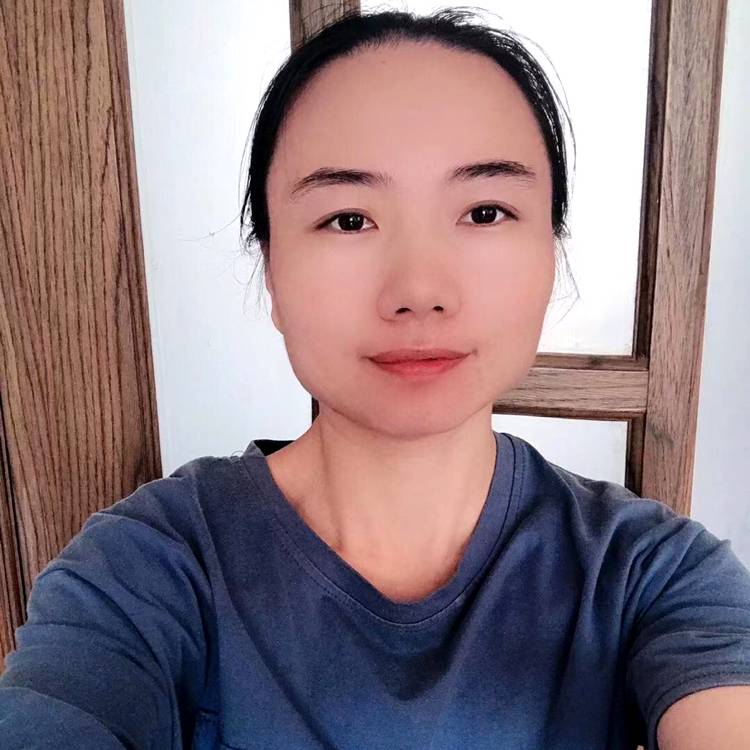 白猫笑丰富的照片