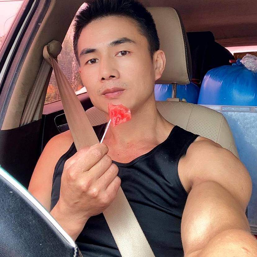 范两两的照片