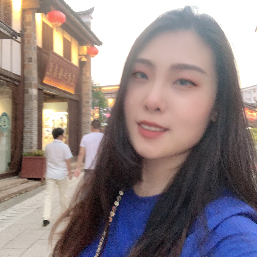 马莺歌的照片