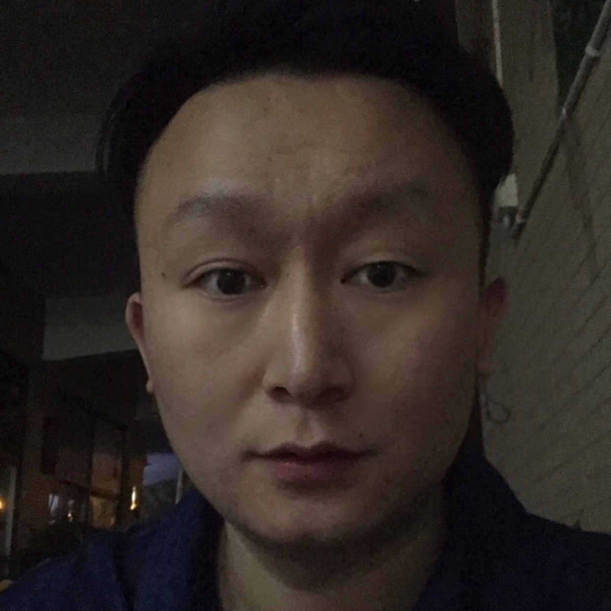寂寞追不上的车手的照片