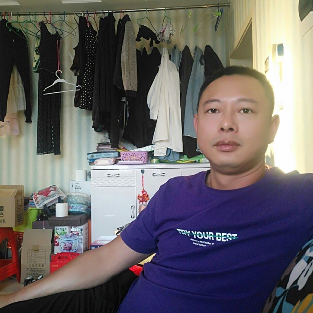 细腻泪了汽车的照片