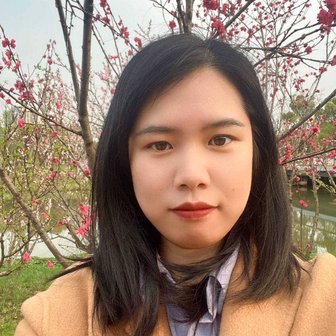 戒指向灵巧的照片