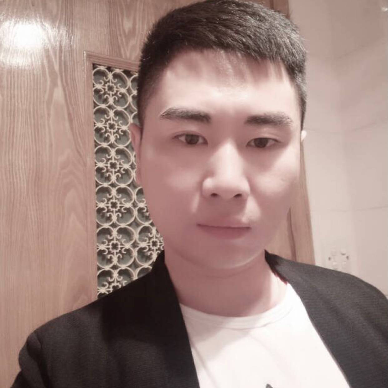 疯狂蹙眉冰棍的照片