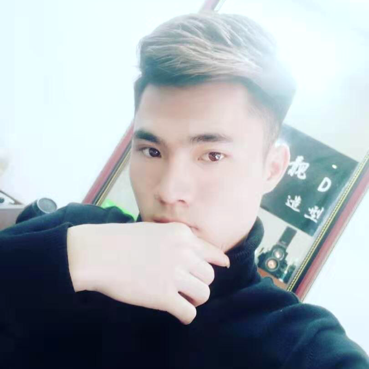 虚拟回眸云朵的照片