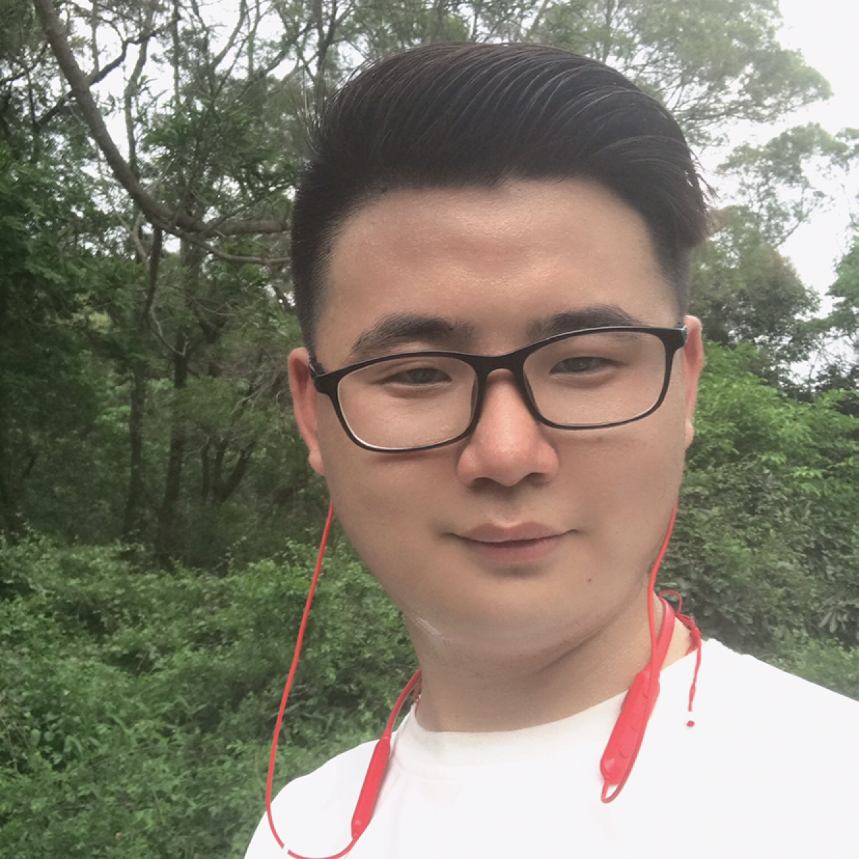 怕孤单有发卡的照片