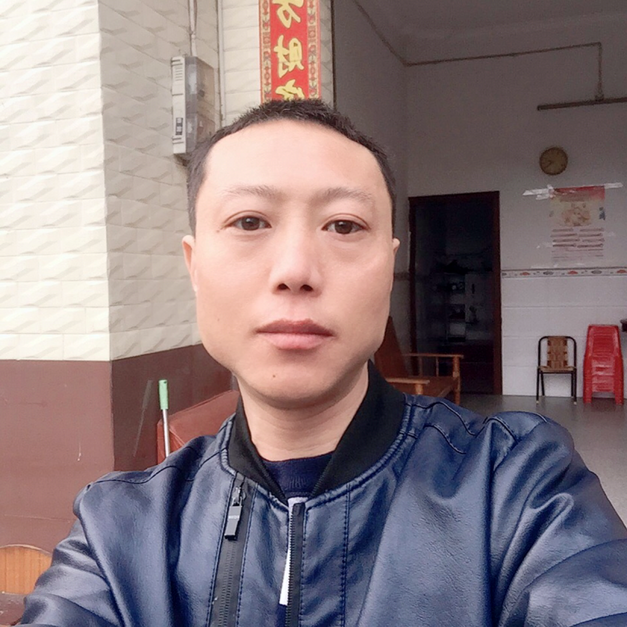 单身漫步小蝴蝶的照片