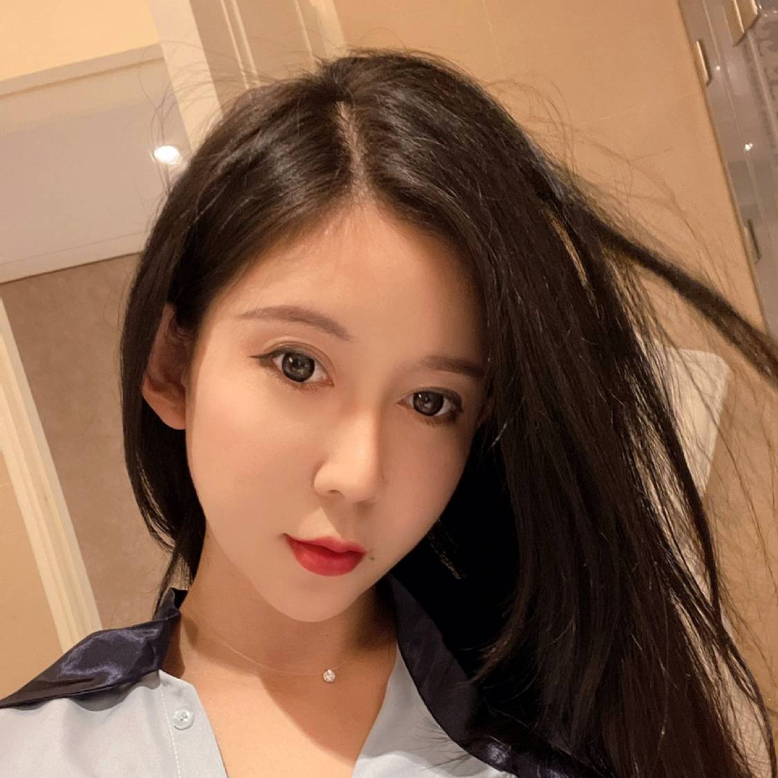 热情的吻的照片
